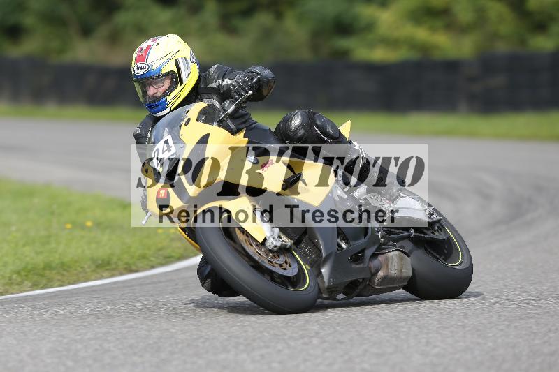 Archiv-2025/53 16.09.2025 Track Day Domi Aegerter ADR/Gruppe rot/24